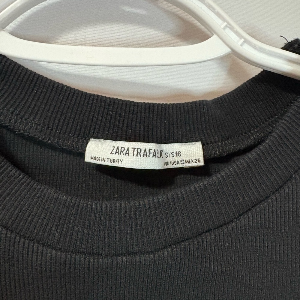 Zara Black Ribbed T-Shirt - Picture 4 of 4